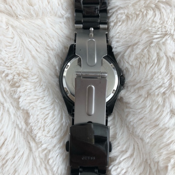 Guess Watch - Picture 4 of 5